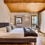 Apartment Pic Janvier, Alpes Agency, Les Praz, Chamonix, Sleeps 4-6 Chamonix