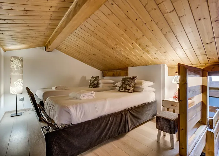 Pic Janvier, Alpes Agency, Les Praz, Chamonix, Sleeps 4-6 * Chamonix